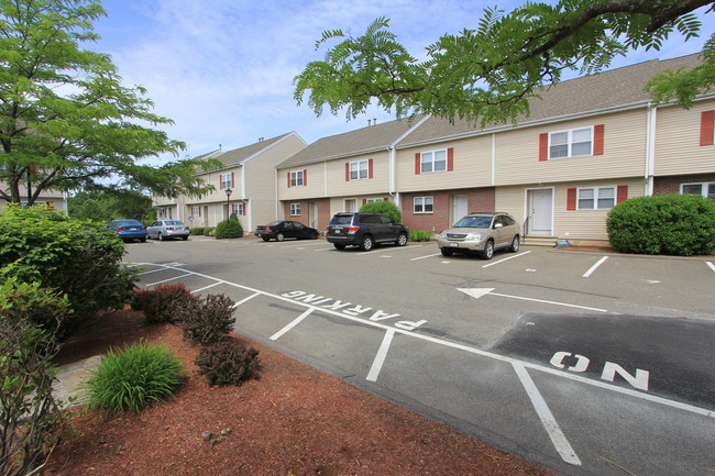 2 bed, 1.5 bath apartment for rent at 23 Prince St Unit 17, Danvers