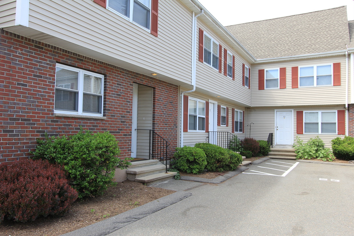 2 bed, 1.5 bath apartment for rent at 23 Prince St Unit 17, Danvers — photo 5 of 5