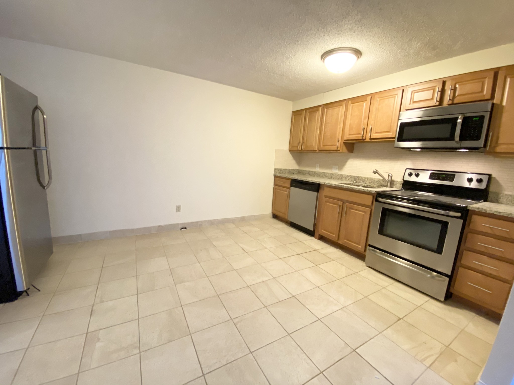 1 bed, 1 bath apartment for rent at 230 Babcock St Unit 1D, Longwood — photo 2 of 3