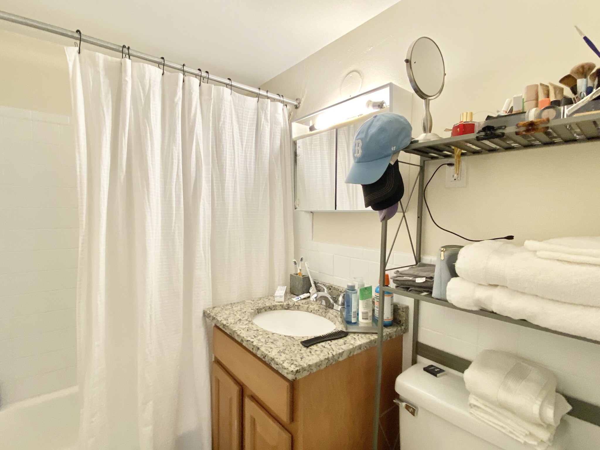 2 bed, 1 bath apartment for rent at 230 Babcock St Unit 2B, Longwood — photo 3 of 3