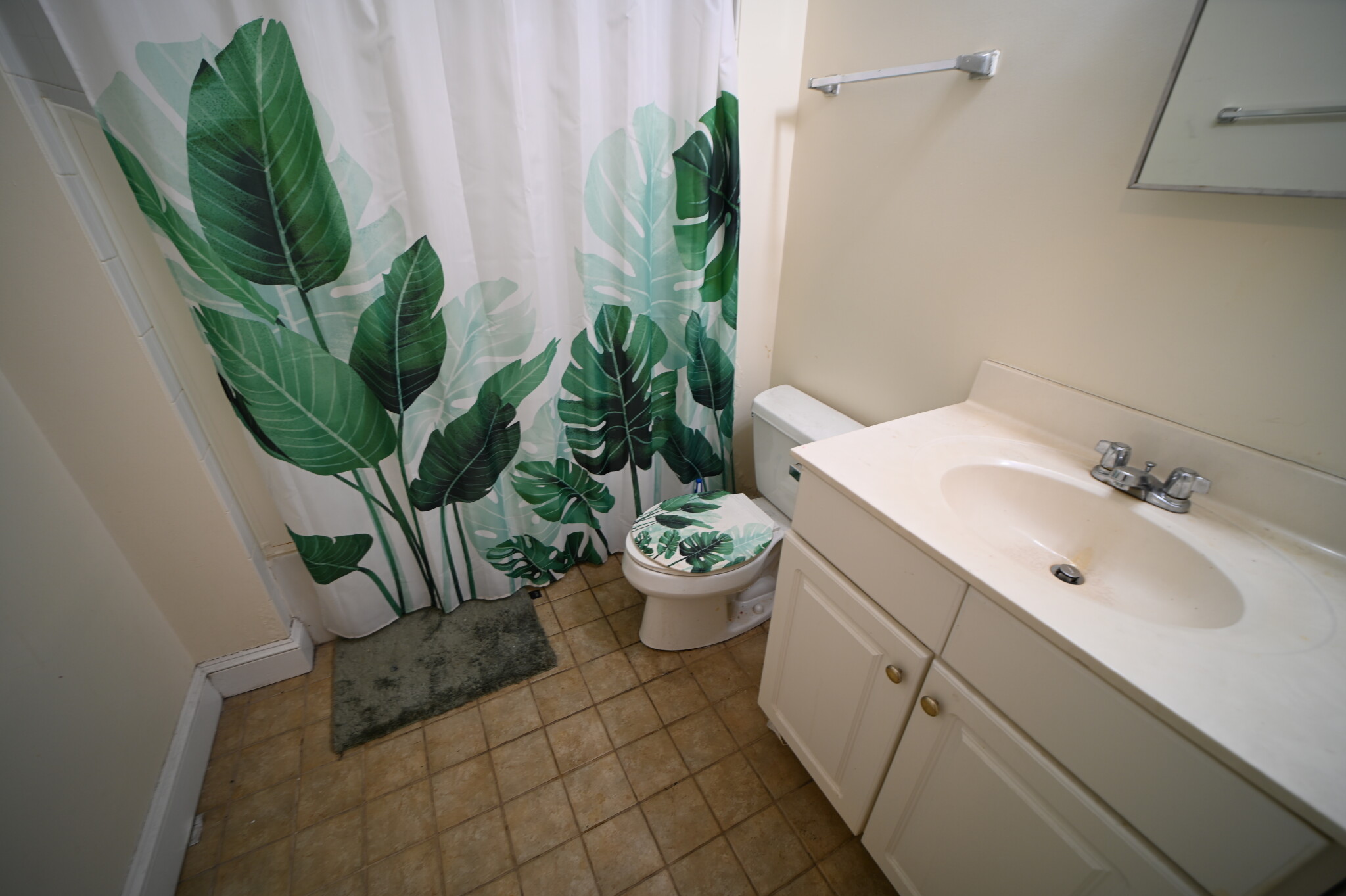 9 Gardner Ter, Allston