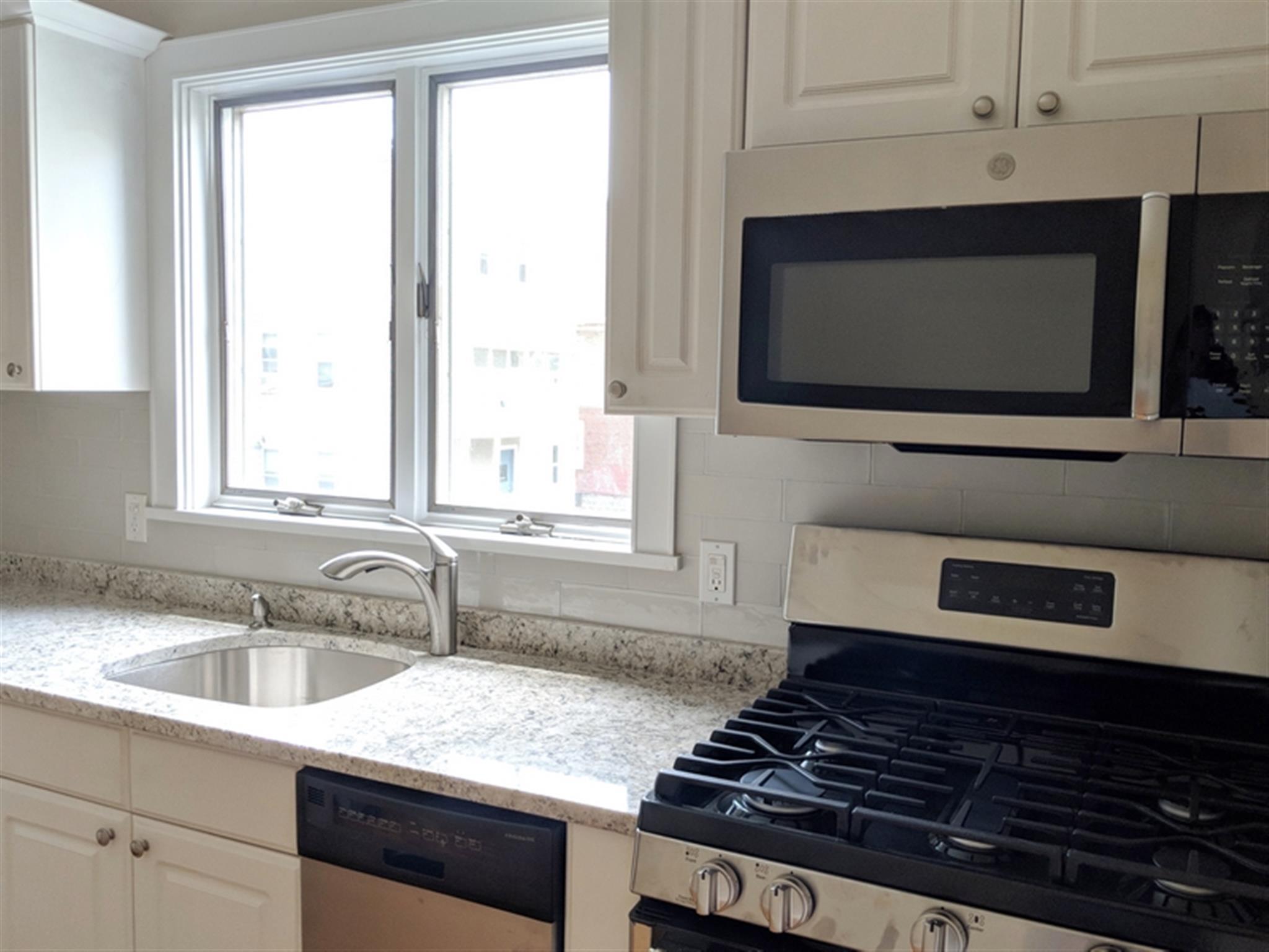 1.5 bed, 1 bath apartment for rent at 171 College Ave Unit 2, Davis Square — photo 4 of 19