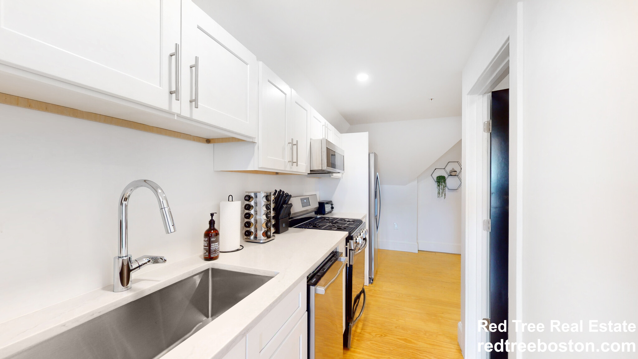 659 South St, Roberts