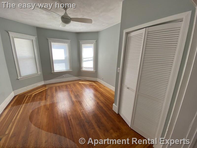 7 Bay State Ave, Davis Square