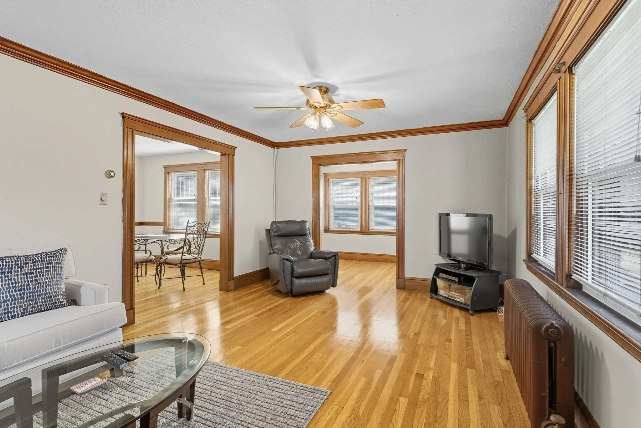 40 Cottage Park Rd, Winthrop