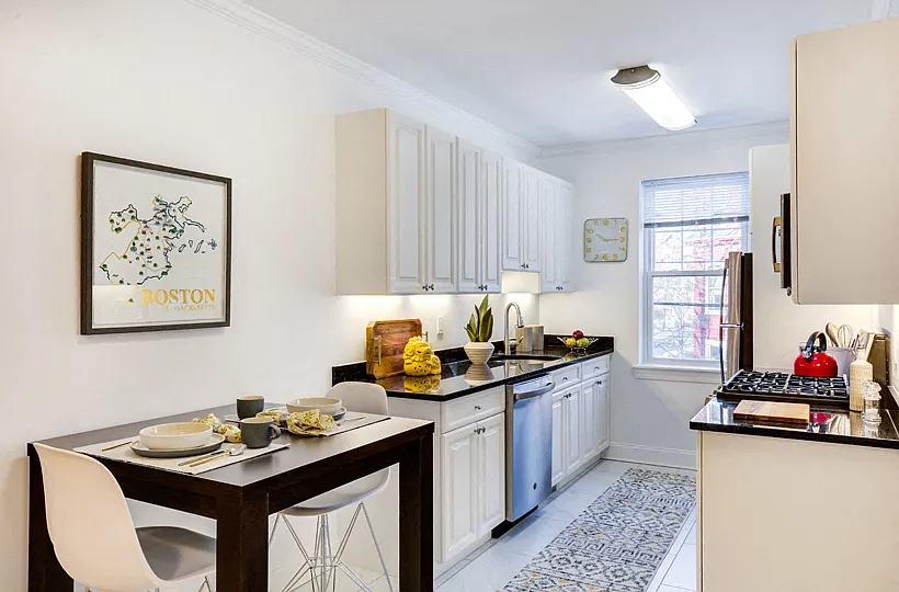 37 Auburn St, Coolidge Corner