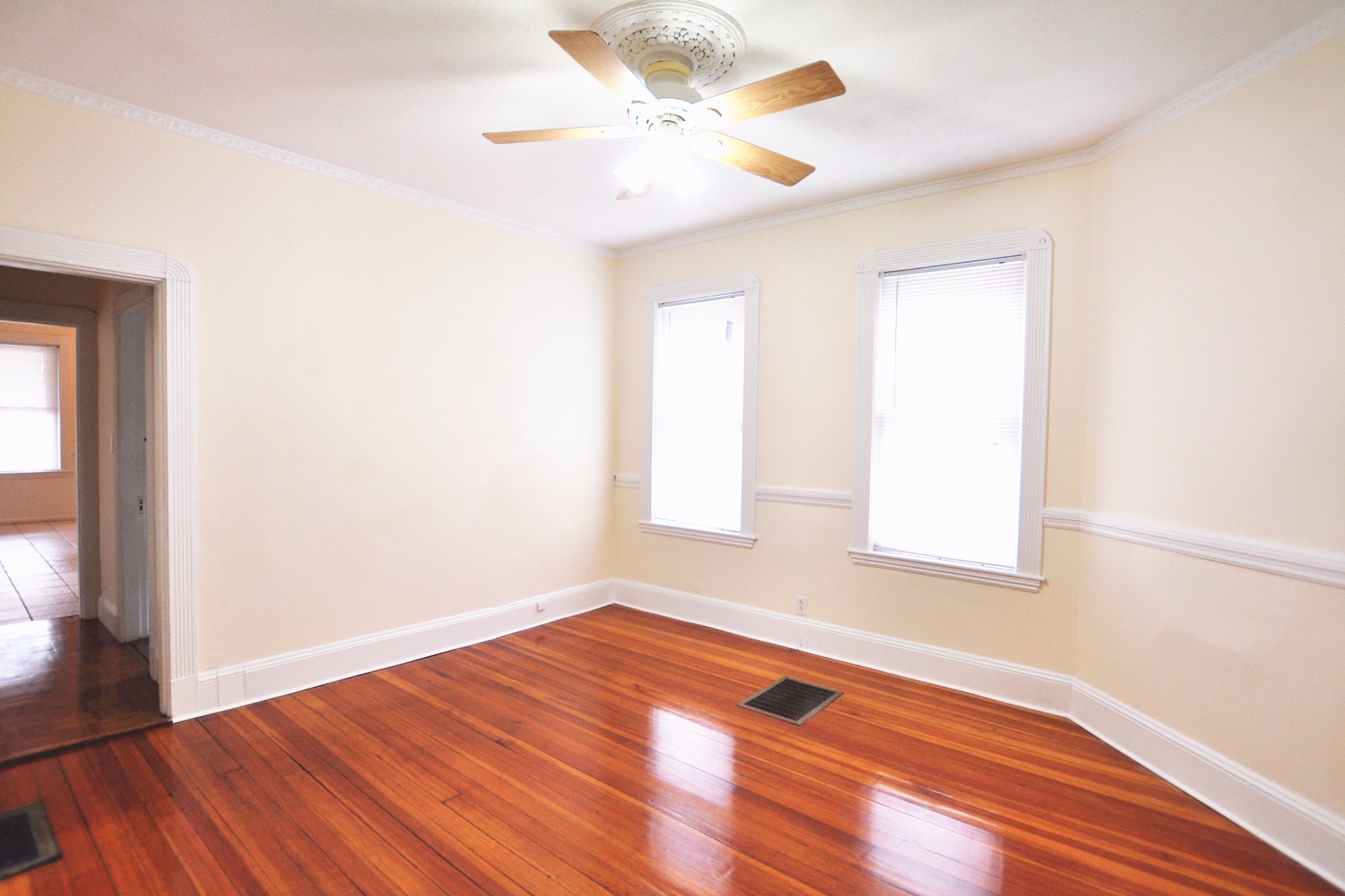 3 bed, 1 bath apartment for rent at 756 Saratoga St Unit 1, East Boston — photo 22 of 23