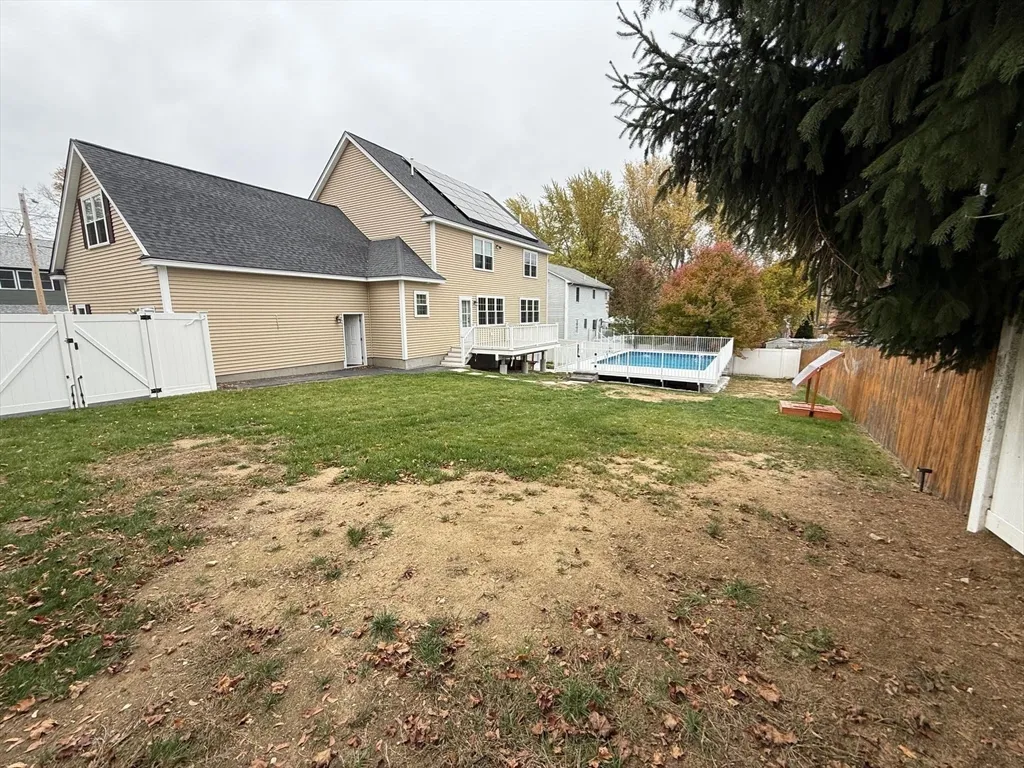 15 Spencer St, Methuen