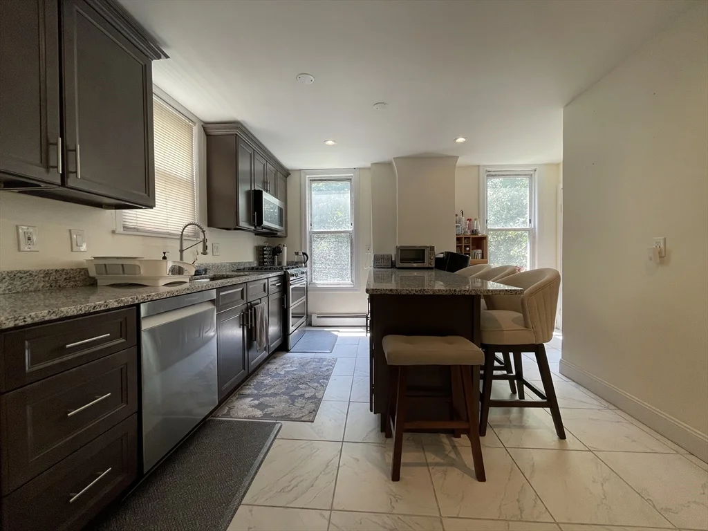 11 Bowdoin Ave, Dorchester