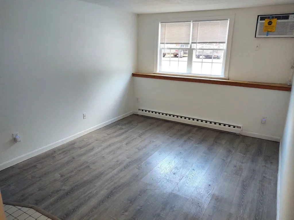 3 Leonard Rd, Boxborough