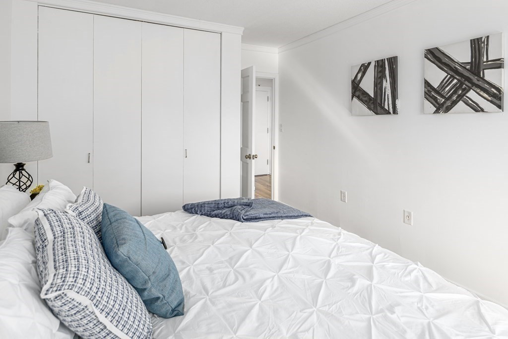 1 bed, 1 bath apartment for rent at 231 Coolidge Ave Unit 412, East Cambridge — photo 5 of 8
