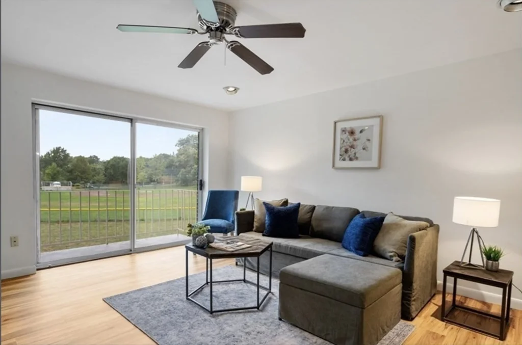 34 Hamilton Rd, Arlington