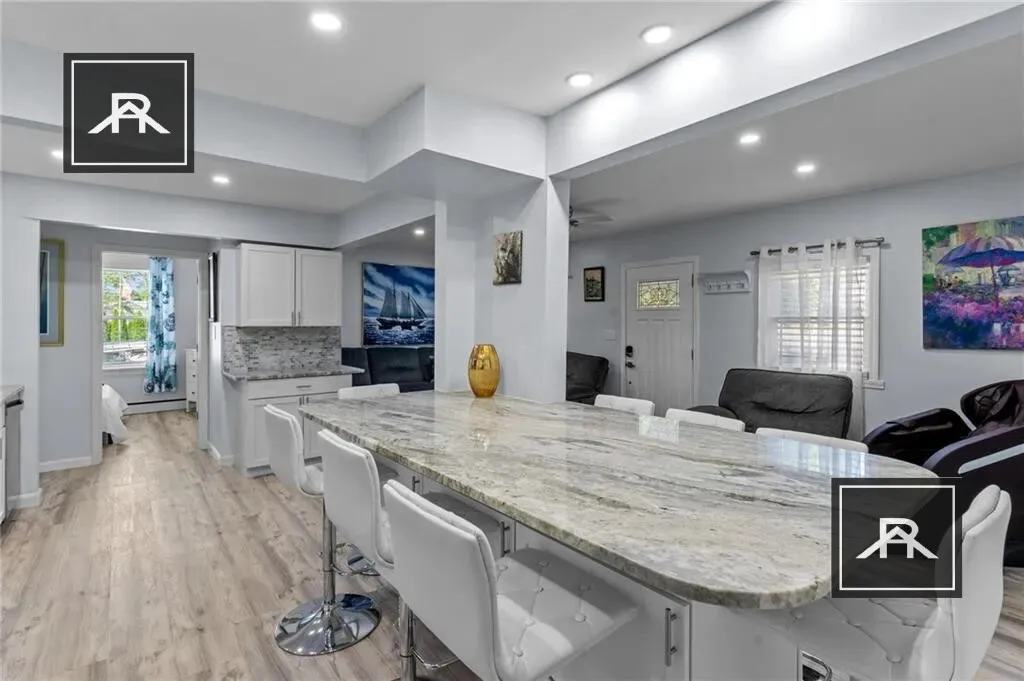 48 Greycliff Rd, Brighton
