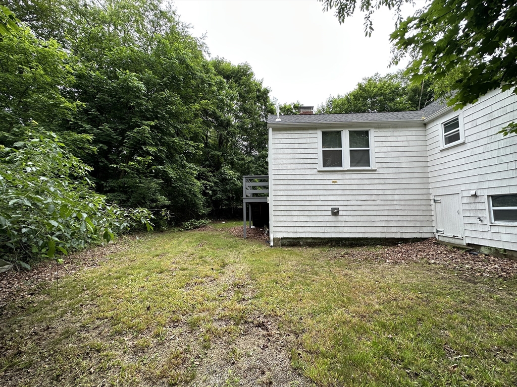 765 N Main St, Randolph