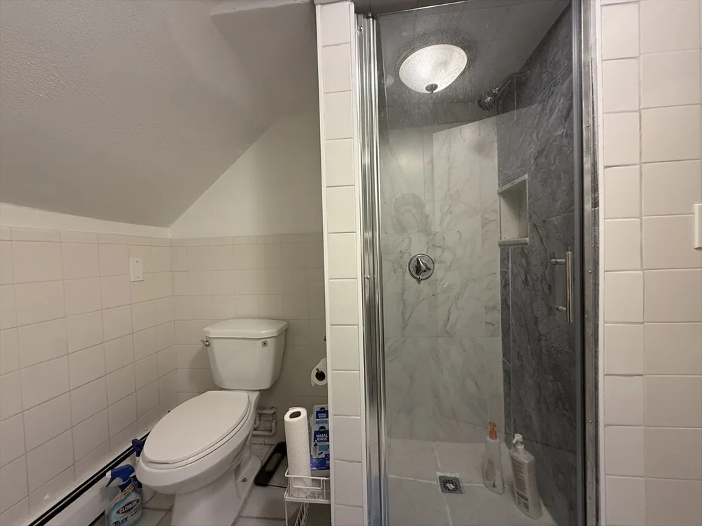 235 Charles St, East Cambridge