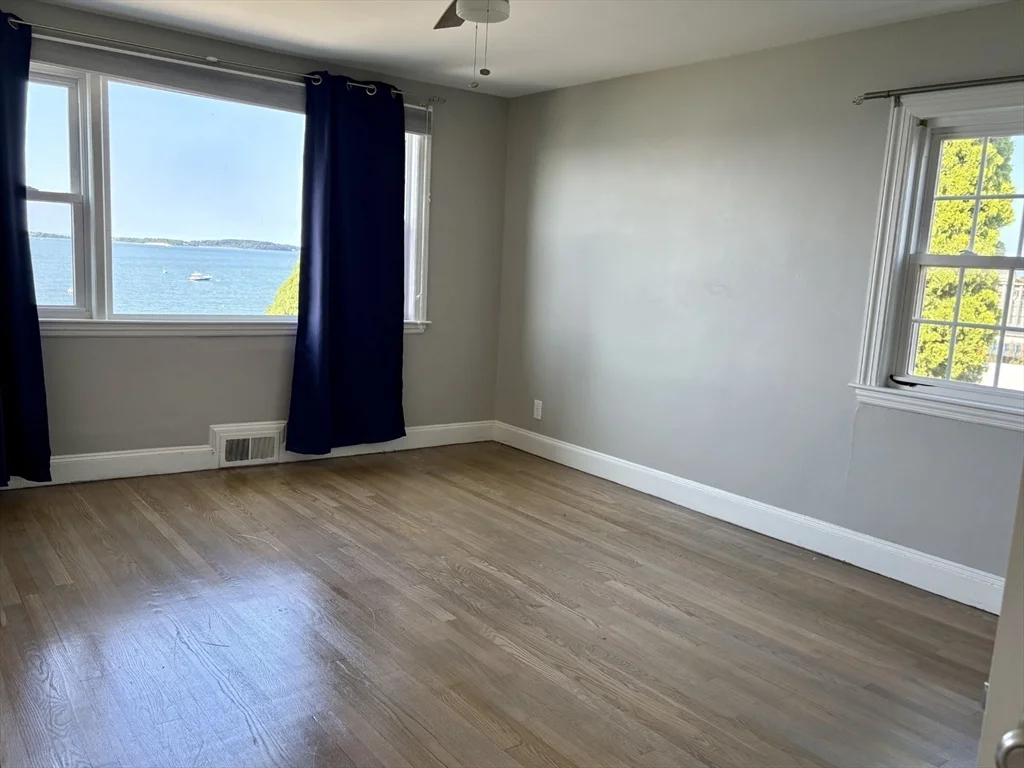 85 Regatta Rd, North Weymouth