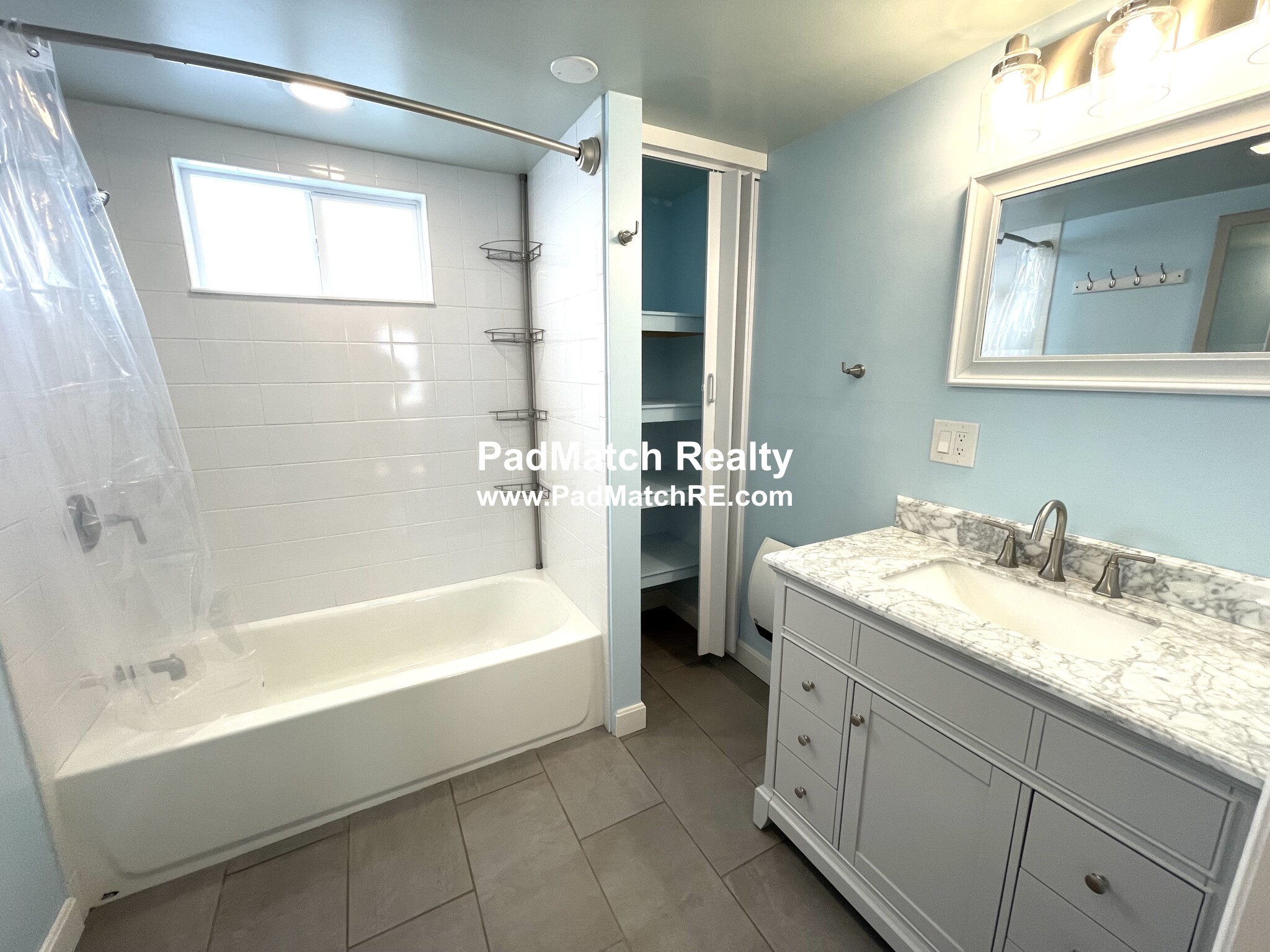 2 bed, 1 bath apartment for rent at 2319 Centre St Unit 1, West Roxbury — photo 15 of 22