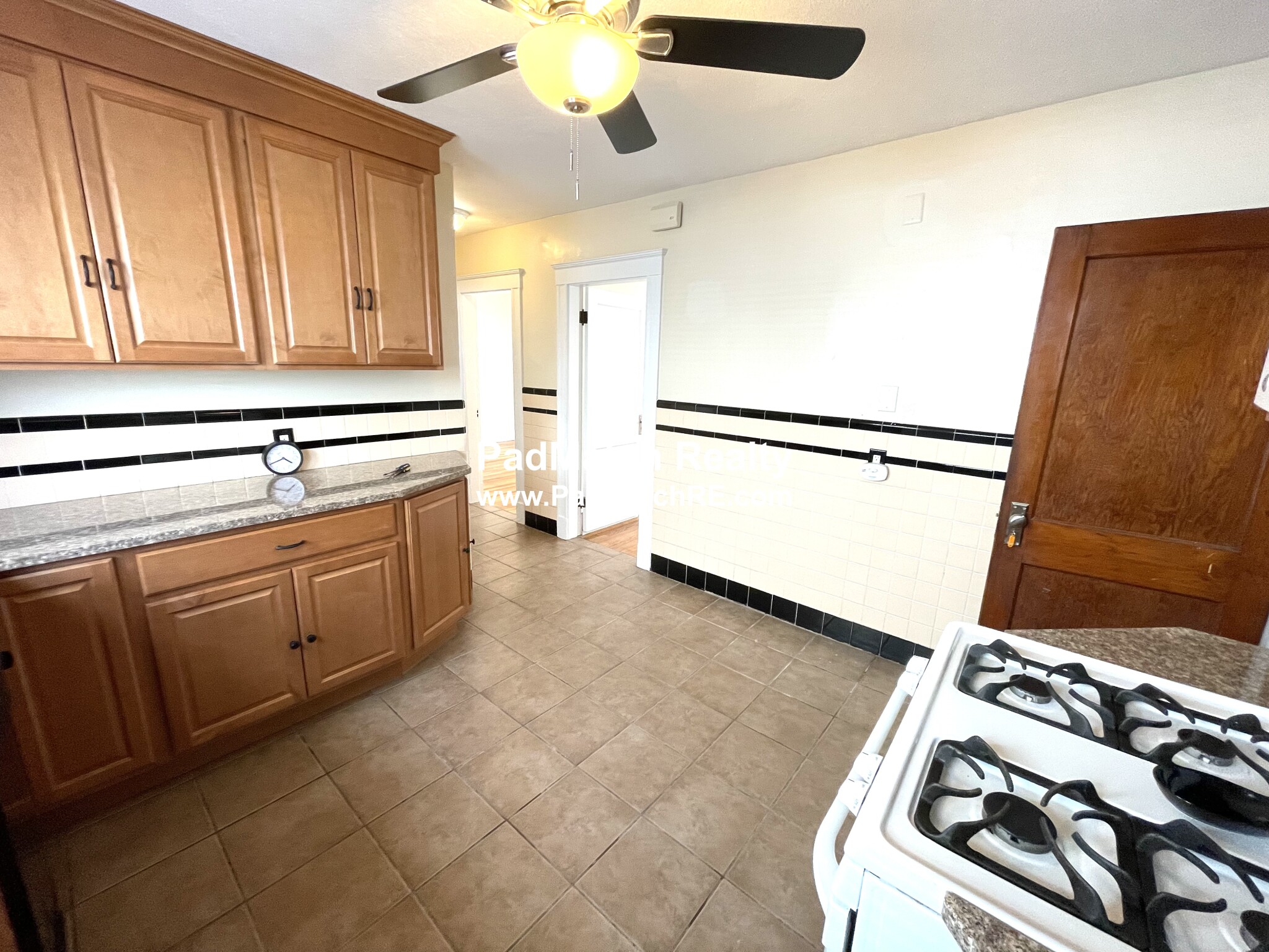 2 bed, 1 bath apartment for rent at 2319 Centre St Unit 1, West Roxbury — photo 10 of 22