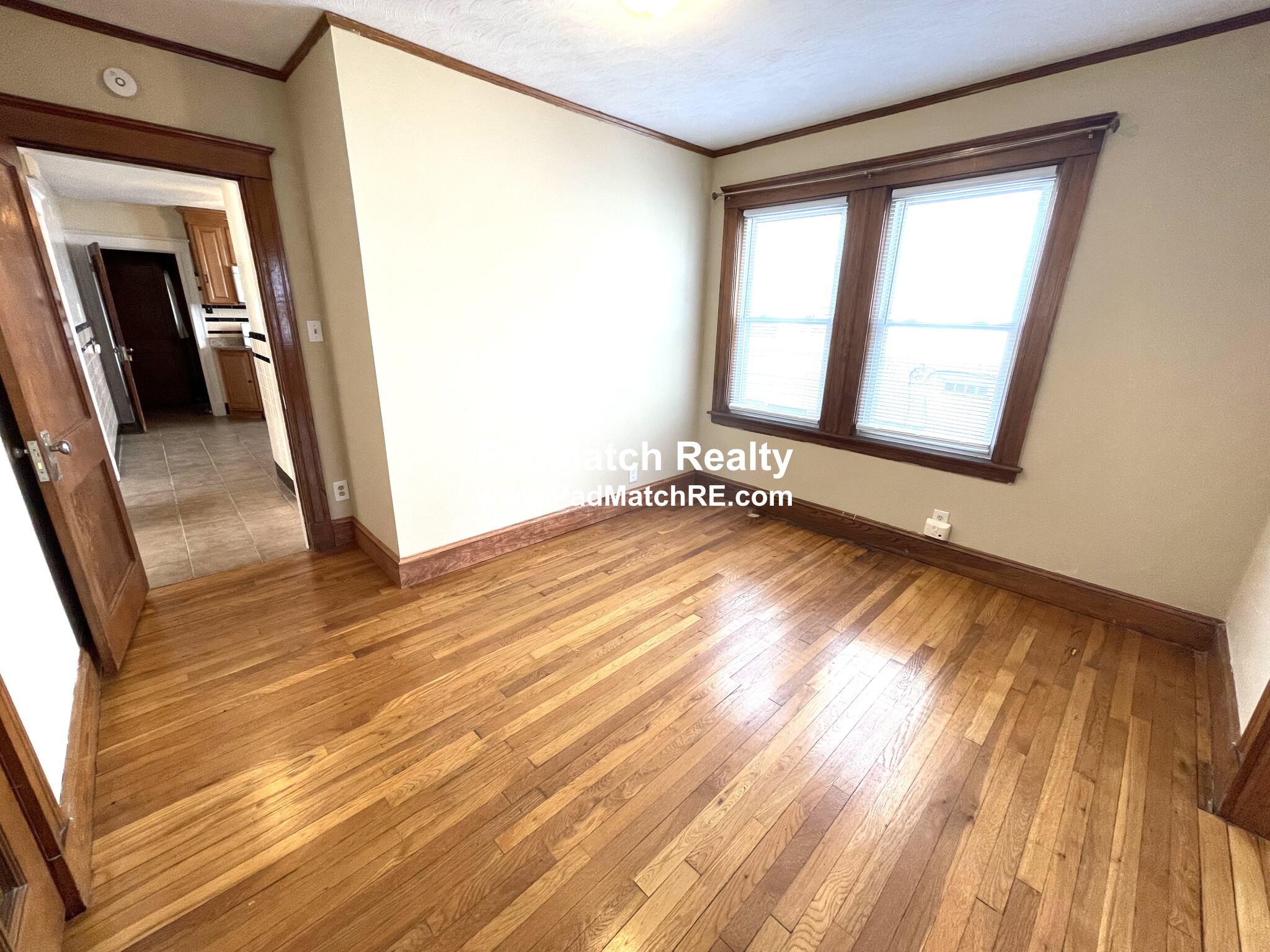2 bed, 1 bath apartment for rent at 2319 Centre St Unit 1, West Roxbury — photo 6 of 22
