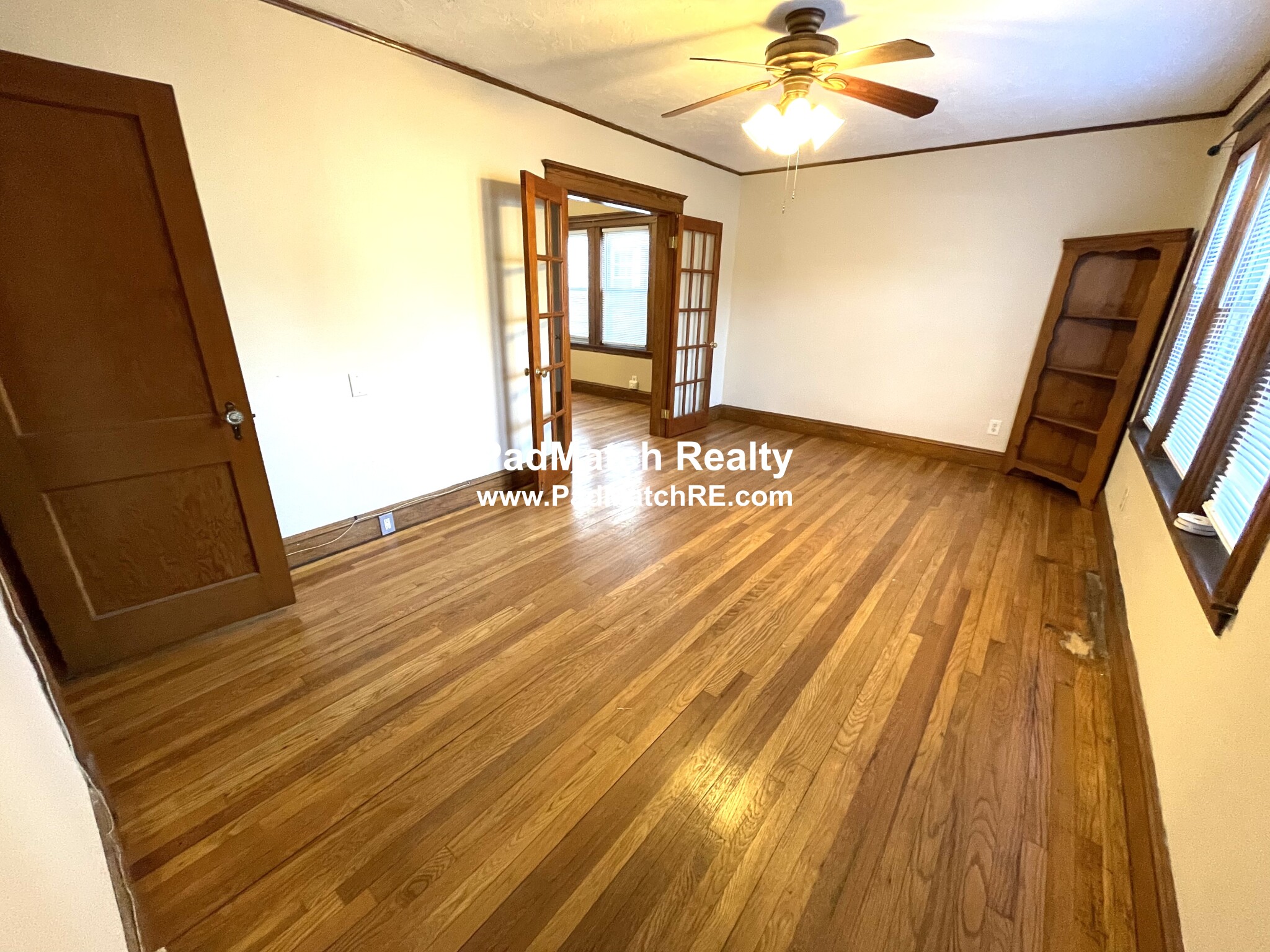 2 bed, 1 bath apartment for rent at 2319 Centre St Unit 1, West Roxbury — photo 4 of 22