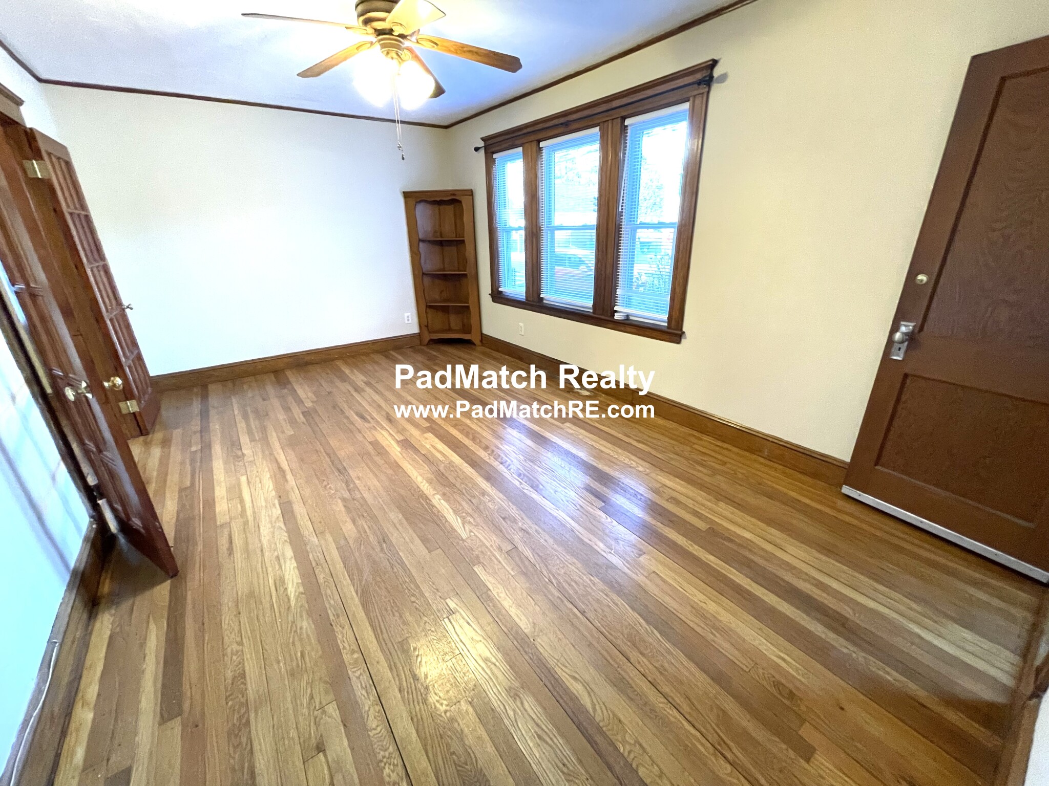 2 bed, 1 bath apartment for rent at 2319 Centre St Unit 1, West Roxbury — photo 2 of 22