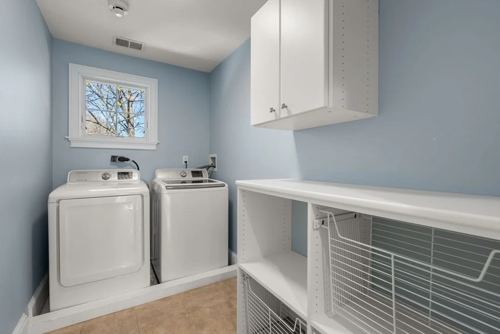 11 Bobolink Rd, Newton Lower Falls