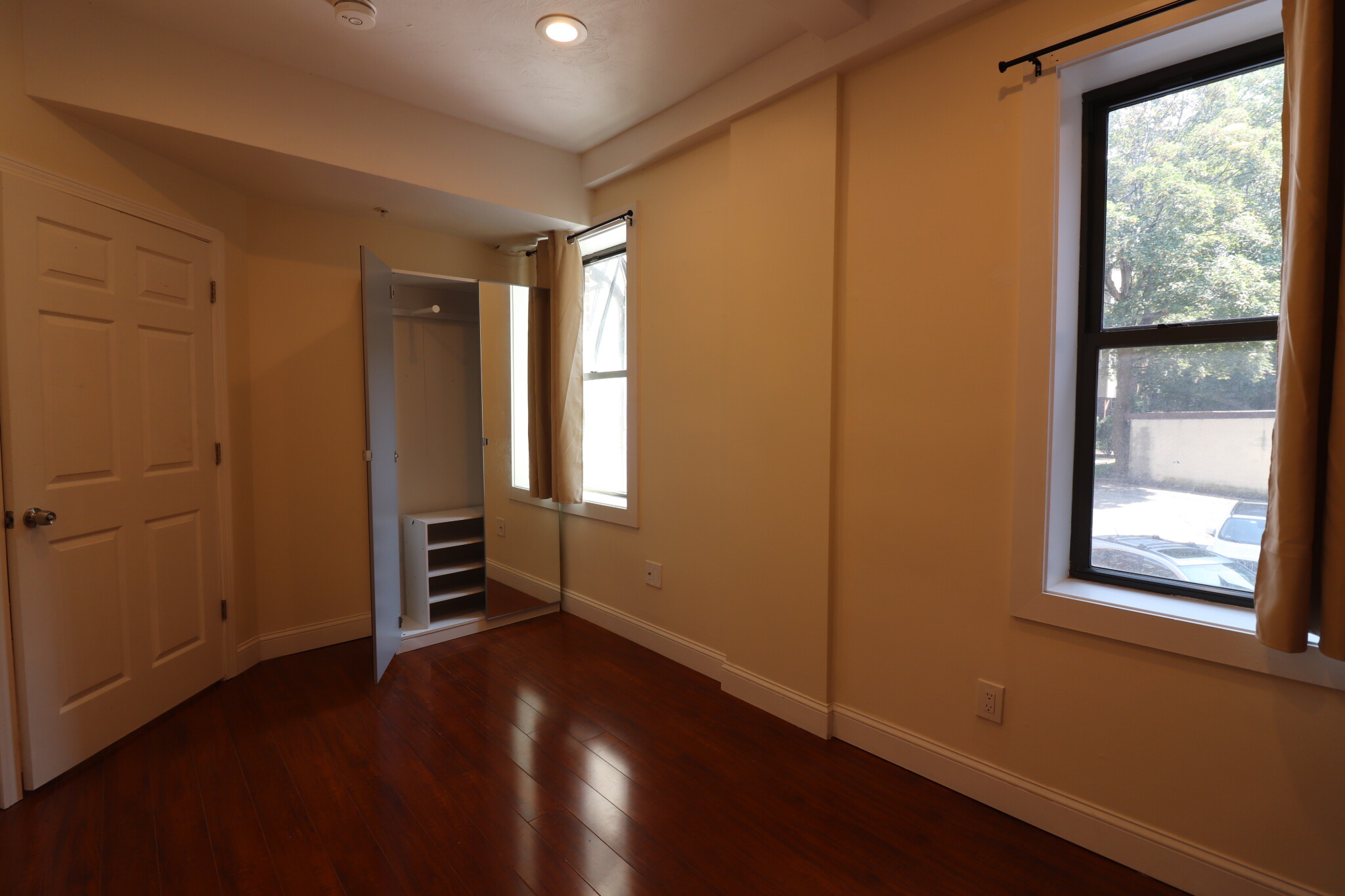 1203 Beacon St, Brookline