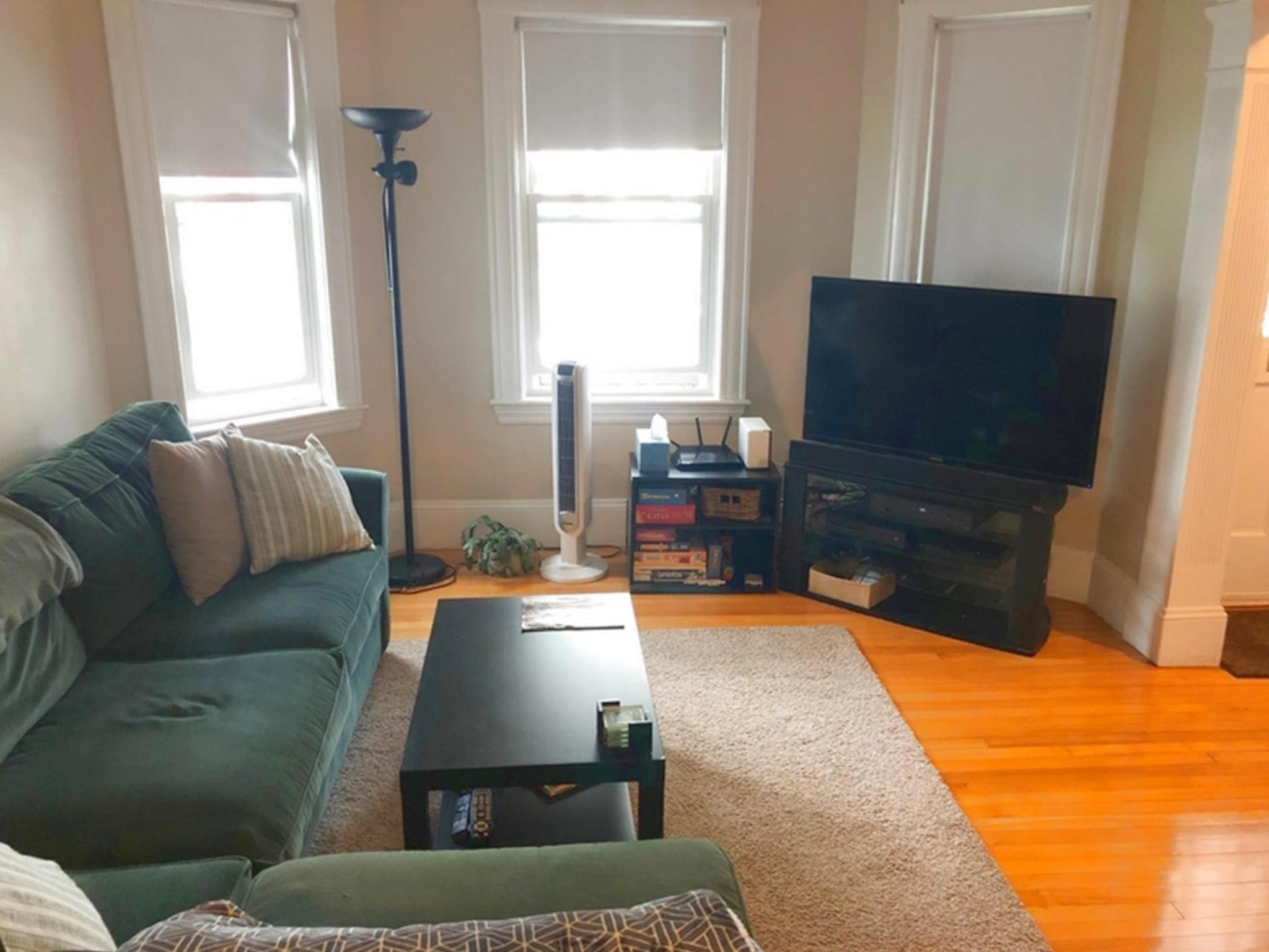 2.5 bed, 1 bath apartment for rent at 9 Harris Rd Unit 9, Medford — photo 6 of 15