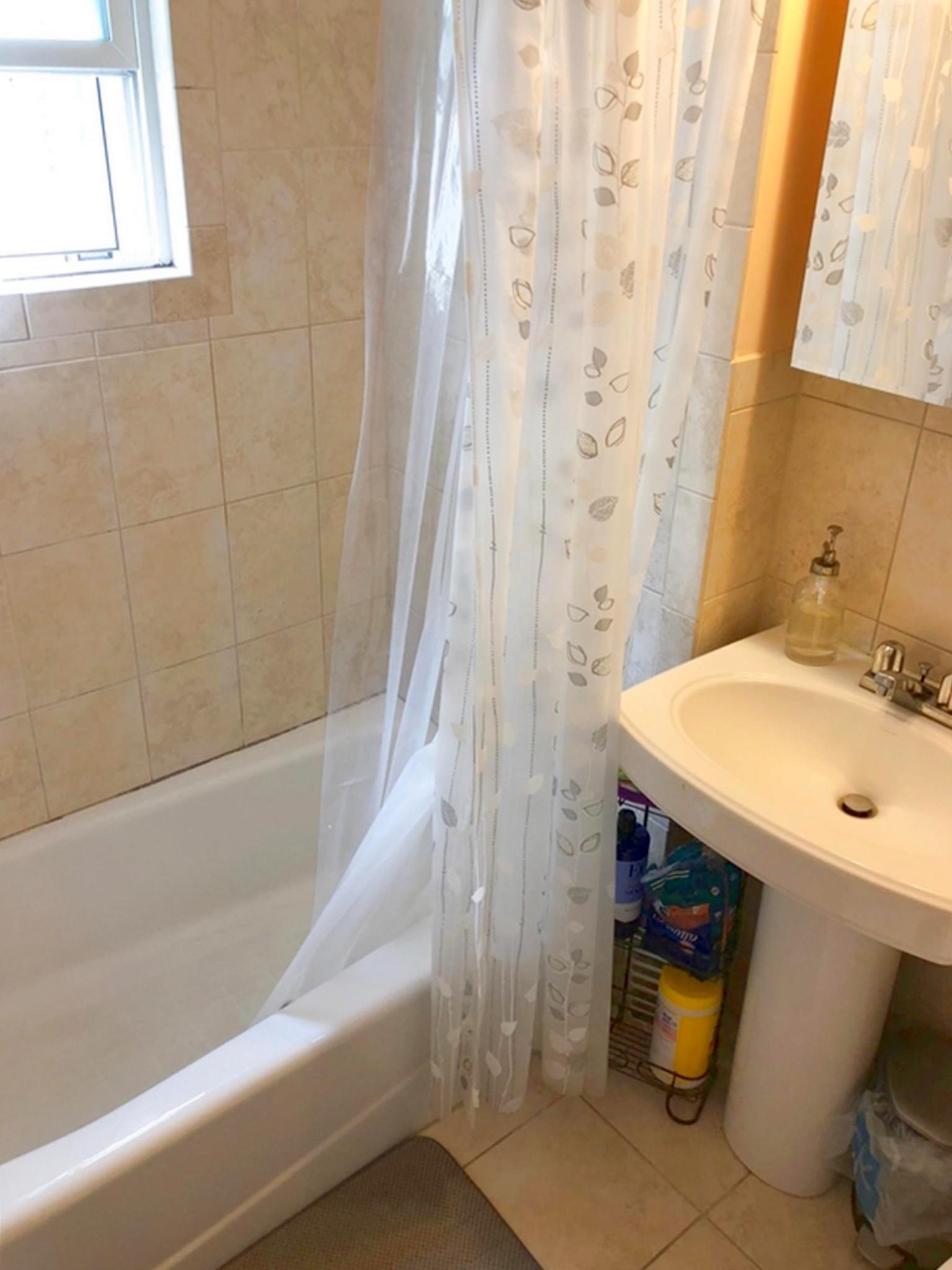 2.5 bed, 1 bath apartment for rent at 9 Harris Rd Unit 9, Medford — photo 11 of 15
