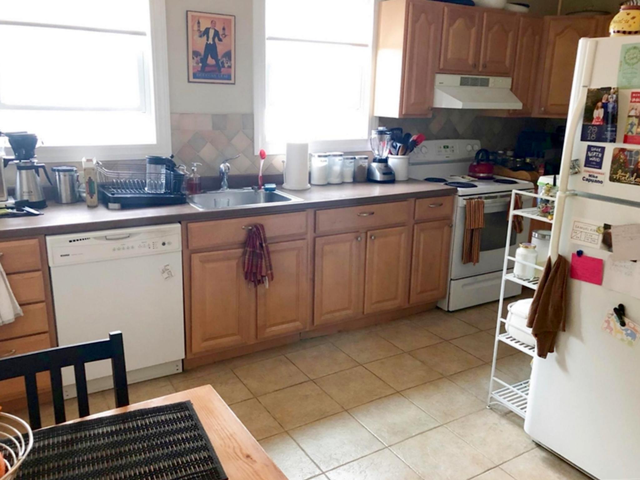 2.5 bed, 1 bath apartment for rent at 9 Harris Rd Unit 9, Medford