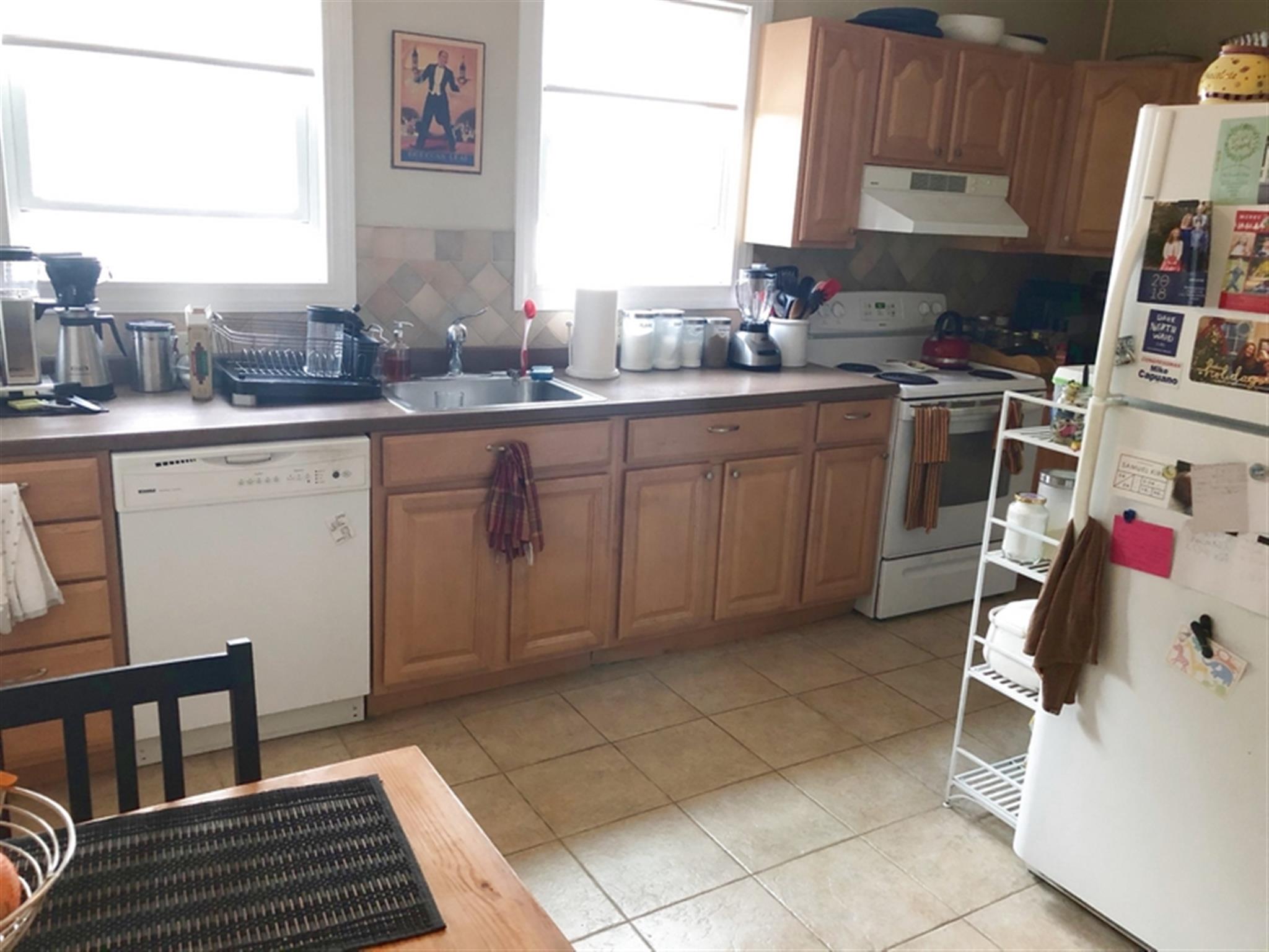2 bed, 1 bath apartment for rent at 9 Harris Rd Unit 1, Medford — photo 2 of 15