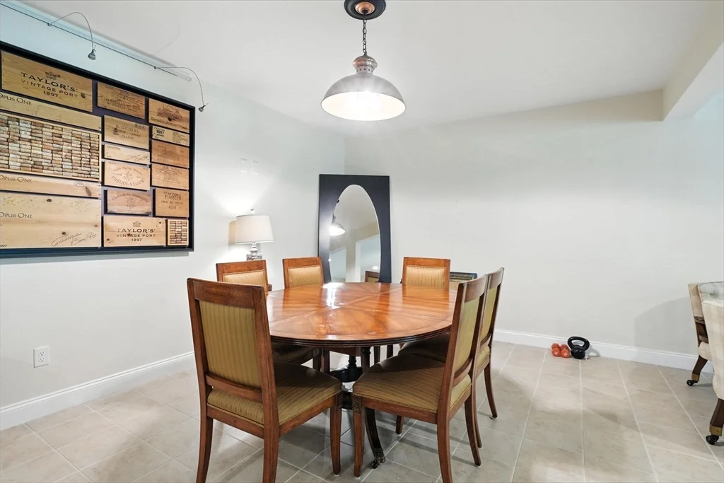 8 Skipping Stone, Plymouth