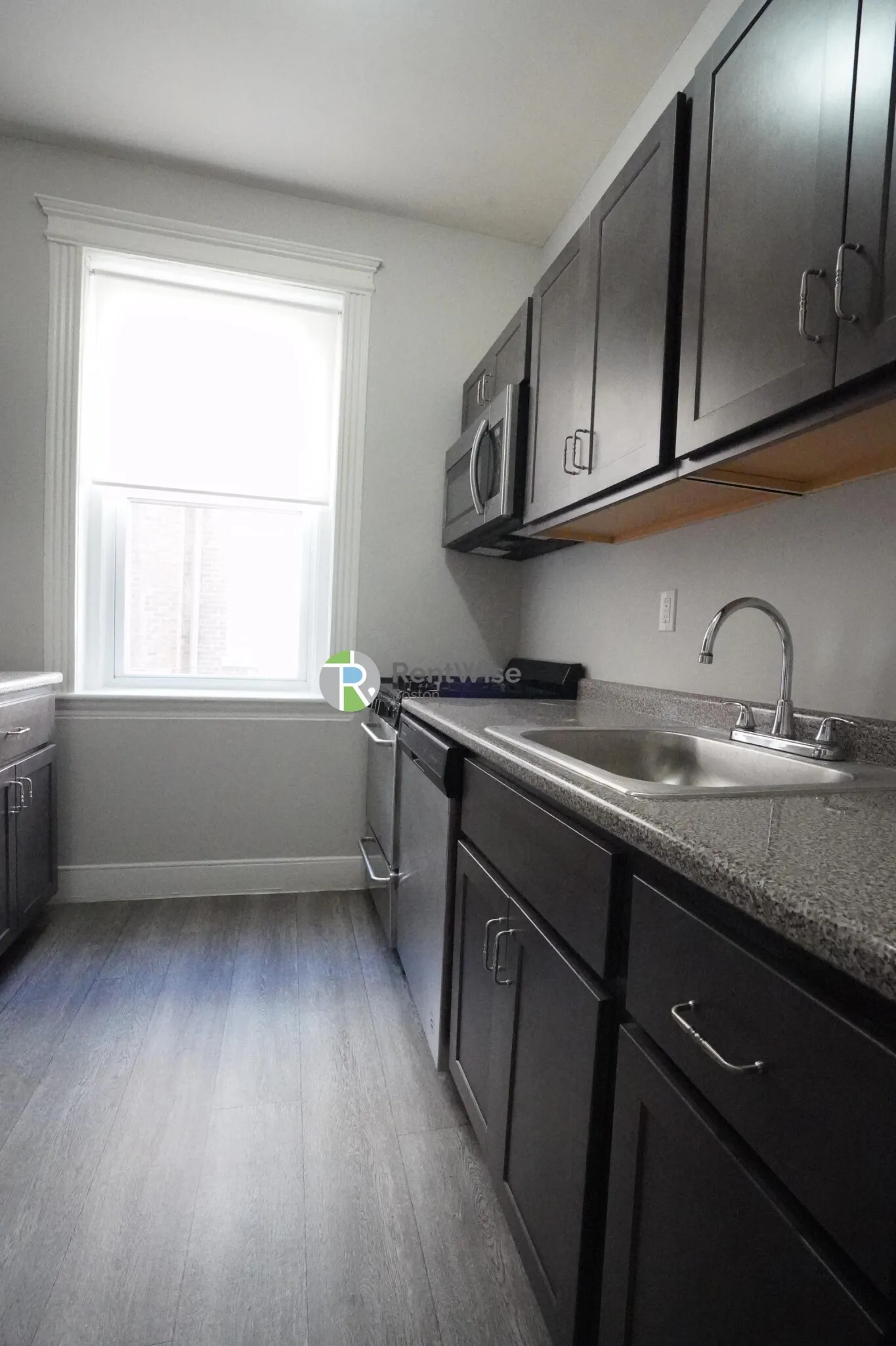 35 Gardner Ter, Allston