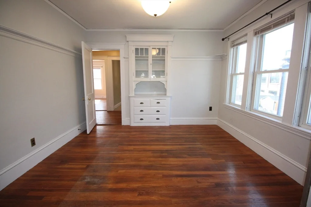 63 Foster St, Arlington