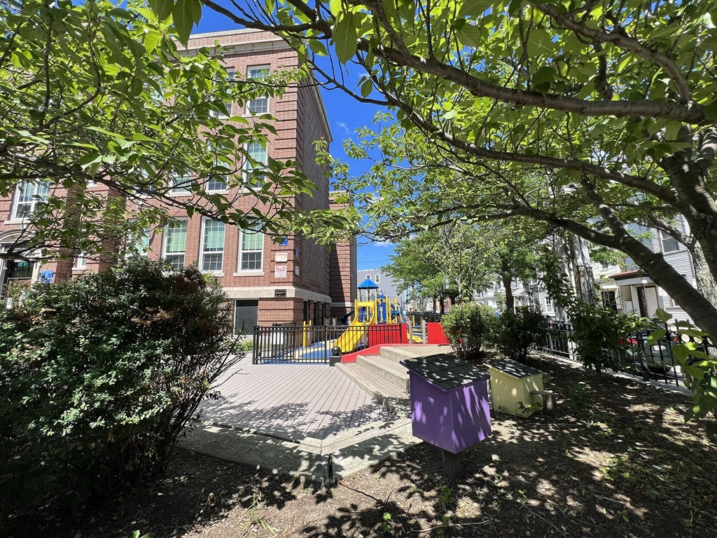 223 Paris St, East Boston