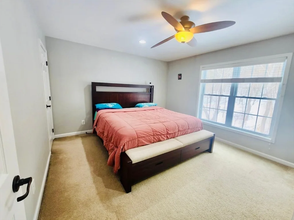 294 Hayden Rowe St, Hopkinton