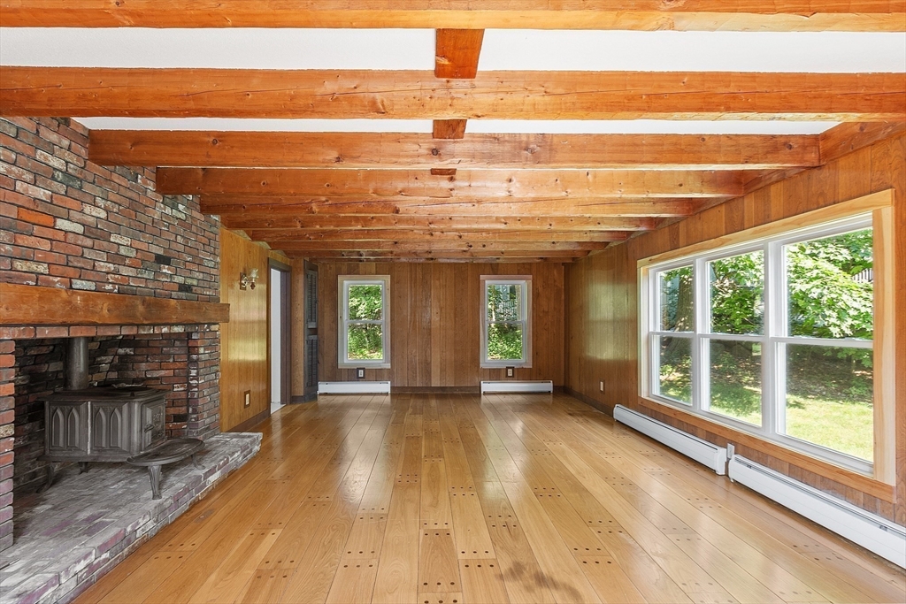 4 Lowest Ln, Rockport