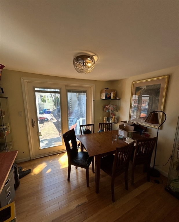 4 Saint Mary Rd, Central Square