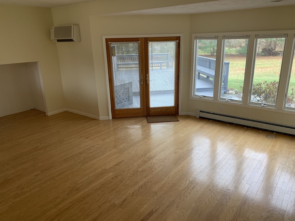 5 Bryant Rd, Lexington