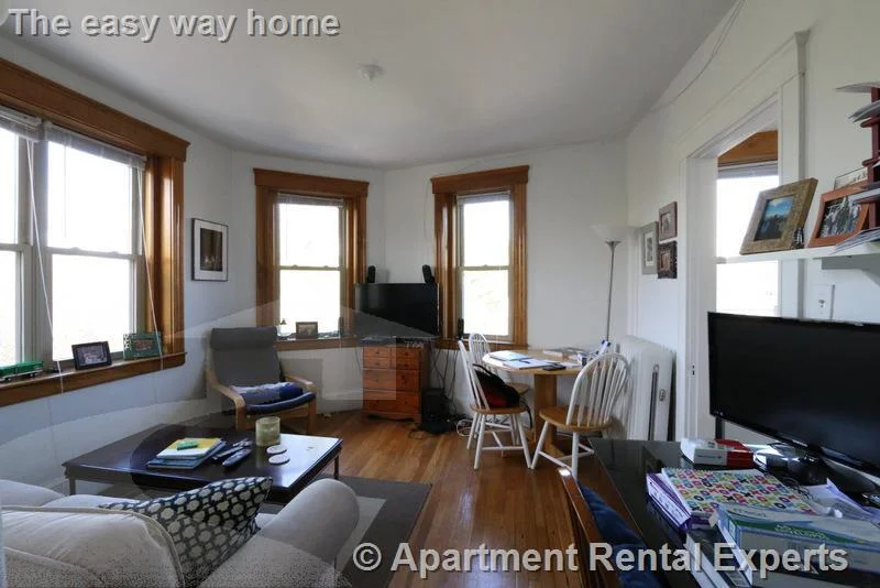 99 Hancock St, Central Square