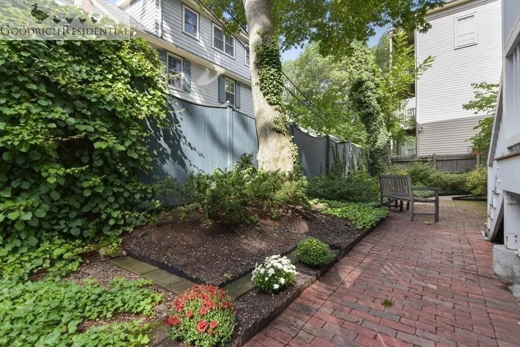 23 Goldsmith St, Jamaica Plain