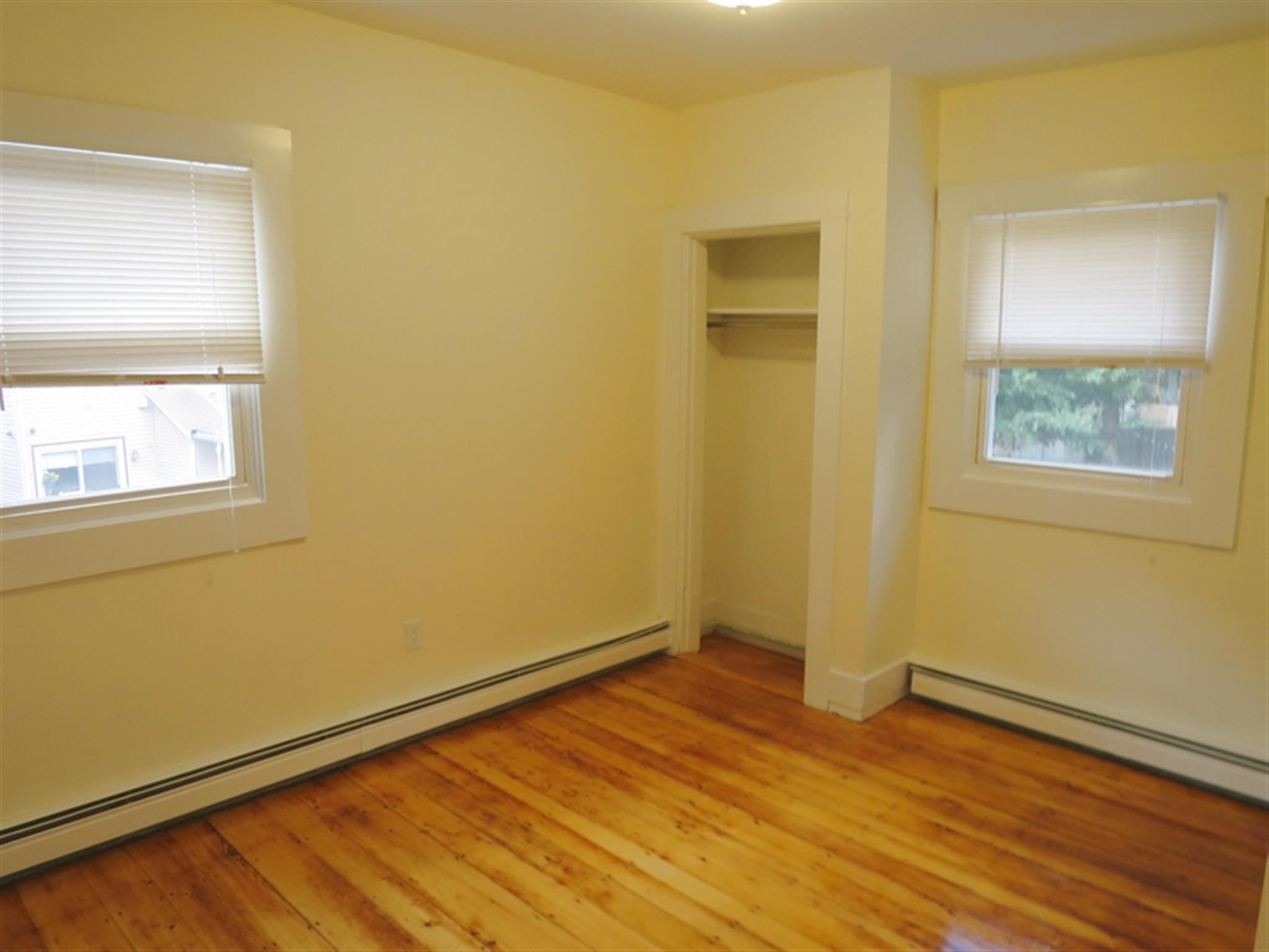 3 bed, 1 bath apartment for rent at 31 Jay St Unit 2, Davis Square — photo 4 of 12