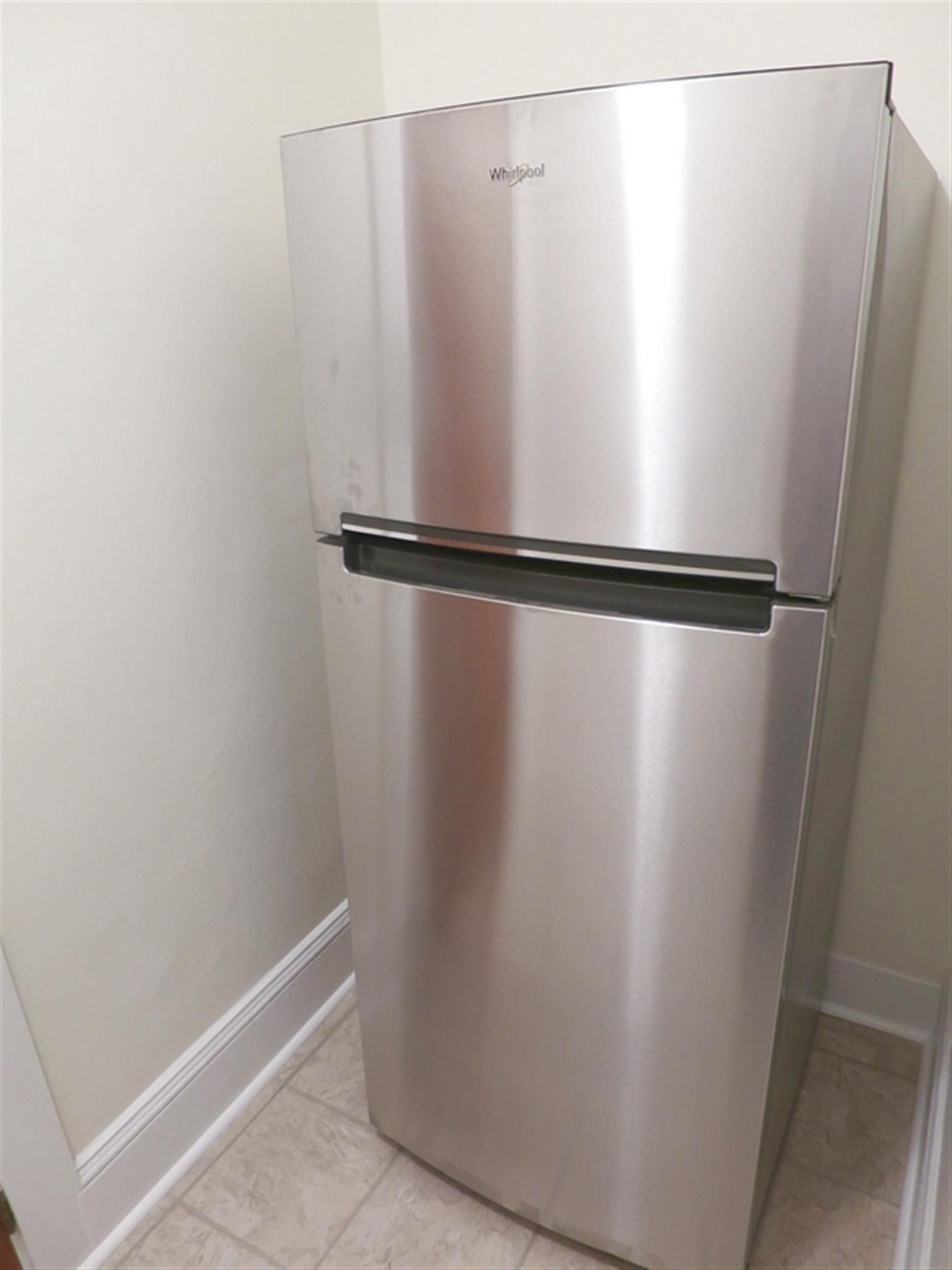 3 bed, 1 bath apartment for rent at 31 Jay St Unit 2, Davis Square — photo 7 of 12