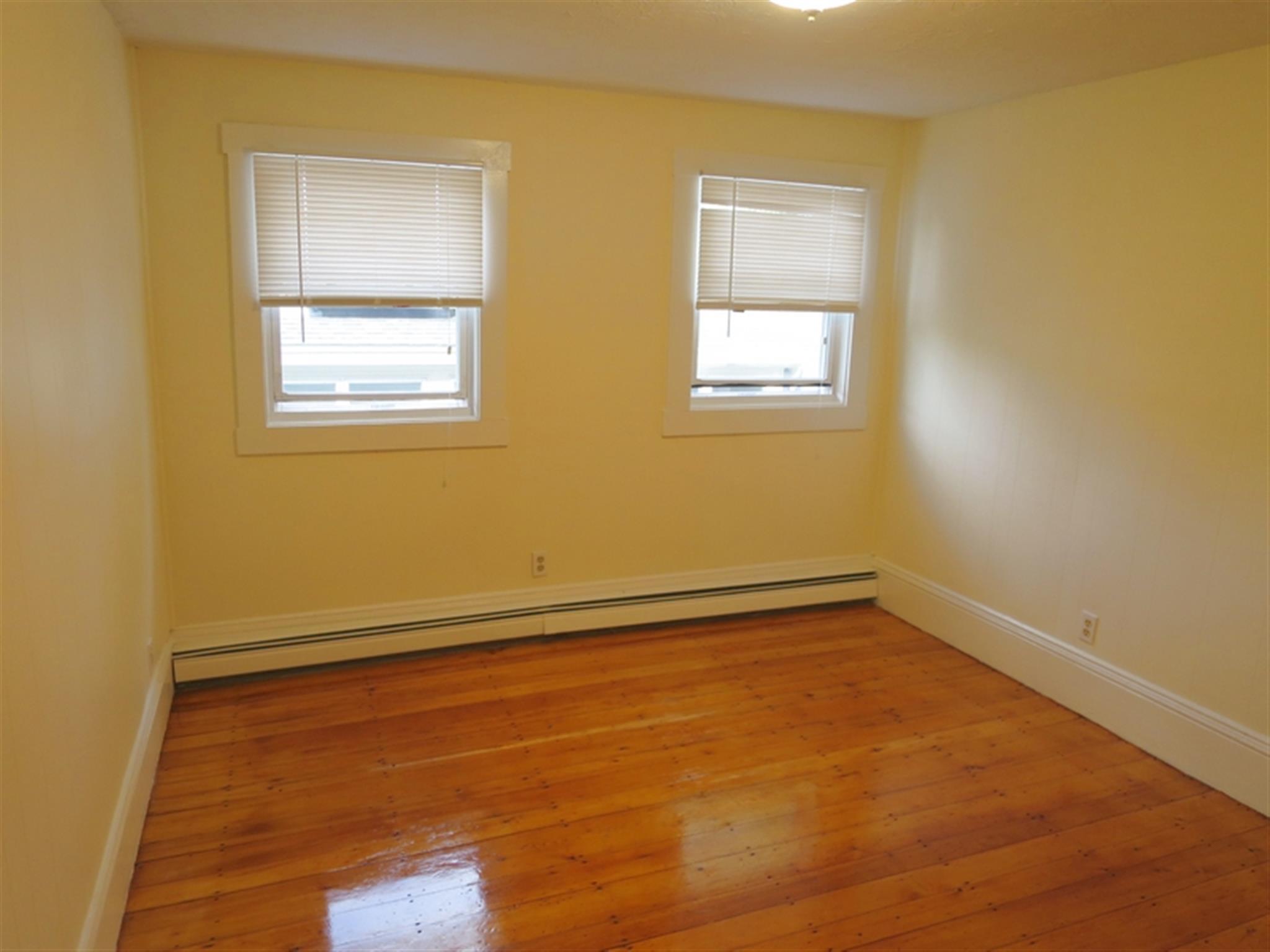 3 bed, 1 bath apartment for rent at 31 Jay St Unit 2, Davis Square — photo 8 of 12