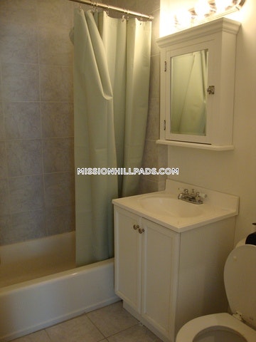 5 bed, 2 bath apartment for rent at 59 Hillside St Unit 3, Mission Hill — photo 41 of 54