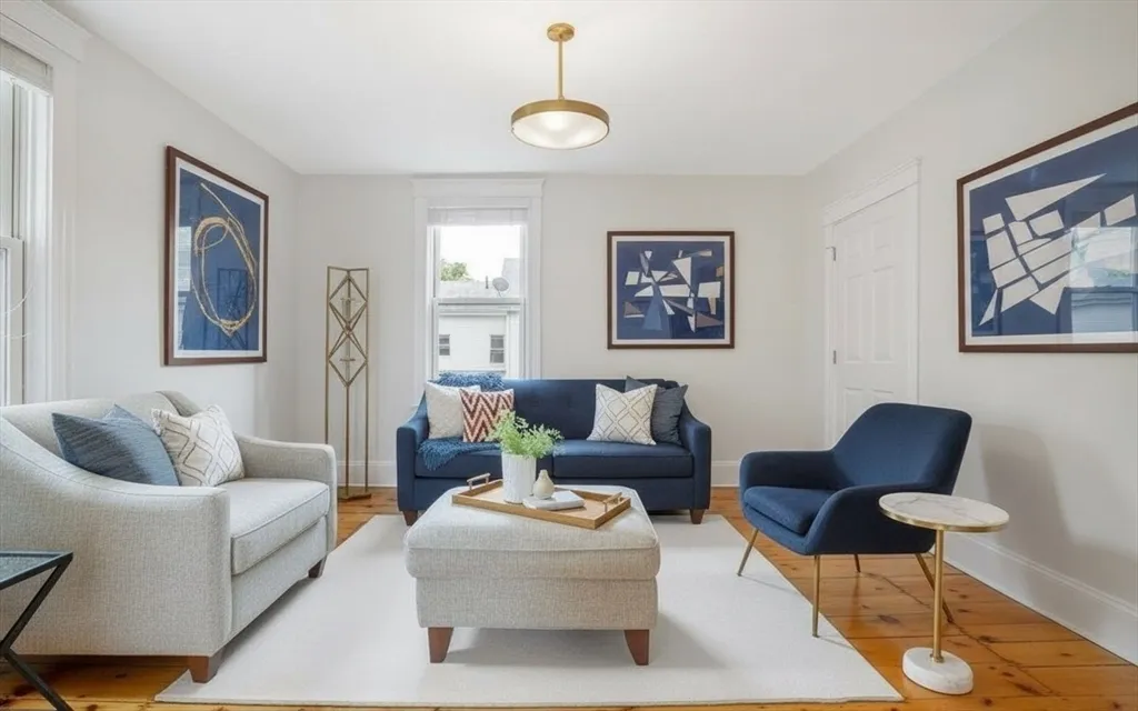 11 Symonds St, Salem