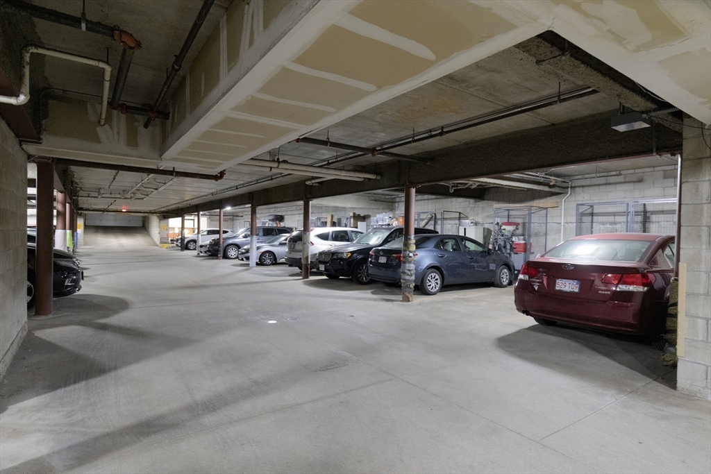 2456 Massachusetts Ave, North Cambridge