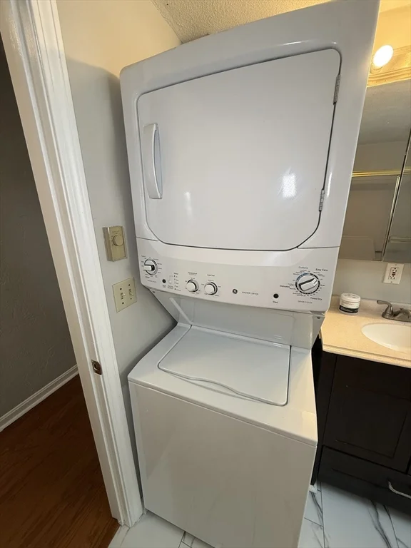 122 Central, Winter Hill