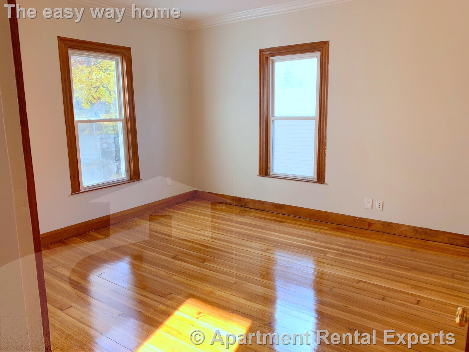 95 Cedar St, Davis Square