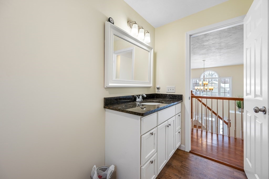 3 Moore Dr, Millbury